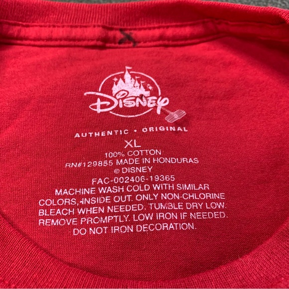 Disneyland Holiday Magic T-Shirt NWOT - Picture 5 of 6